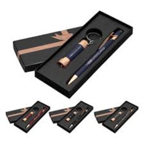 COFFRET CADEAU COMPOSE DE 1 MINI LAMPE TORCHE 1 STYLO EN METAL AVEC POSSIBILITE DE PERSONNALISER ( PRIX SUR DEMANDE )