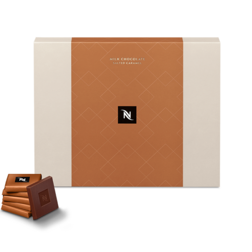 Nespresso – Carrés de chocolat au lait aux éclats de caramel salé